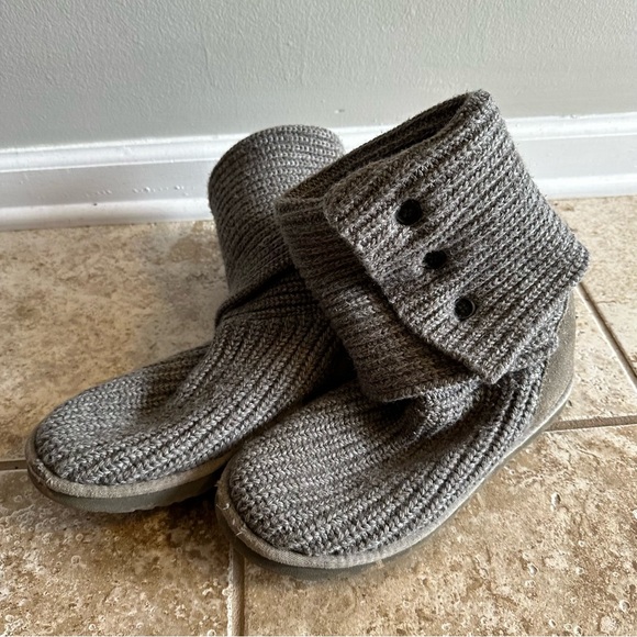 Ugg Classic Cardy Women's Knit Sweater Boots - Size 8 - Picture 4 of 9
